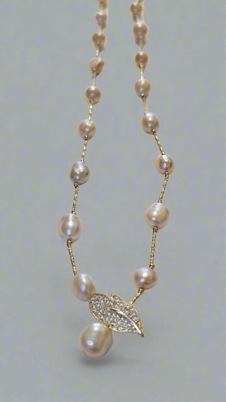 Adjustable Peach Pearl Necklace