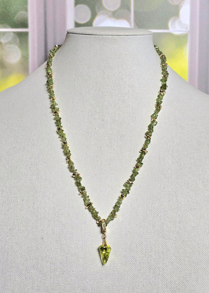 Peridot Chips Necklace & Bracelet Set (Swarovski Pendant)