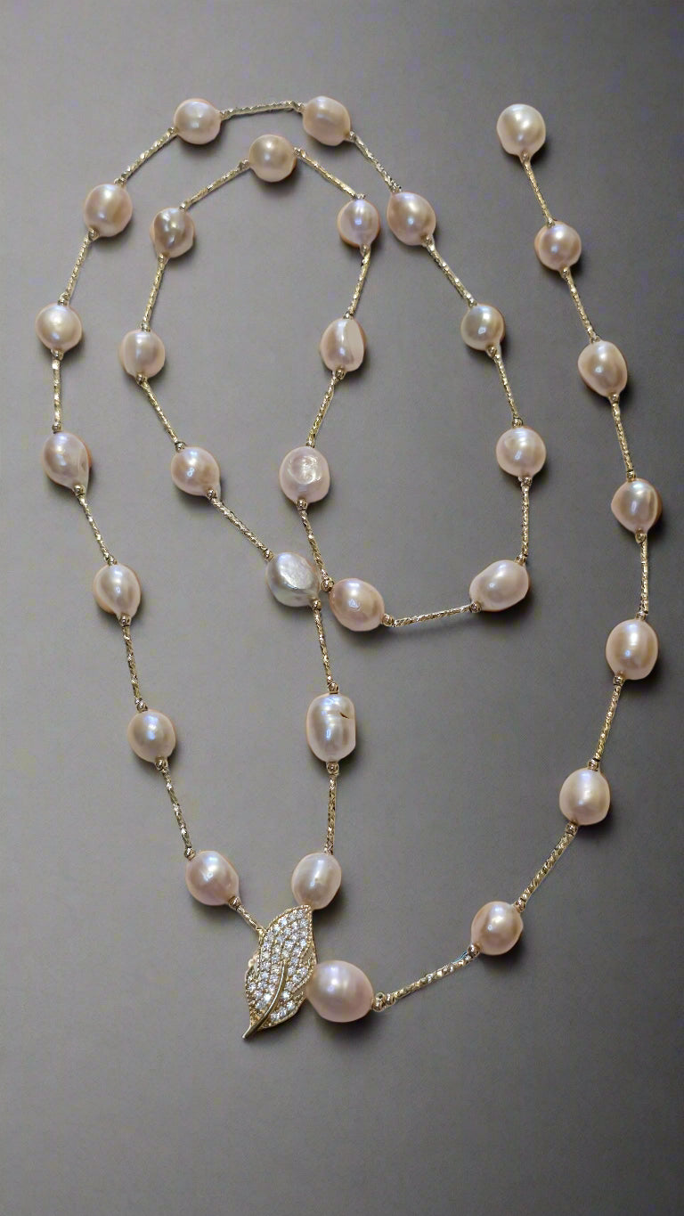 Adjustable Peach Pearl Necklace